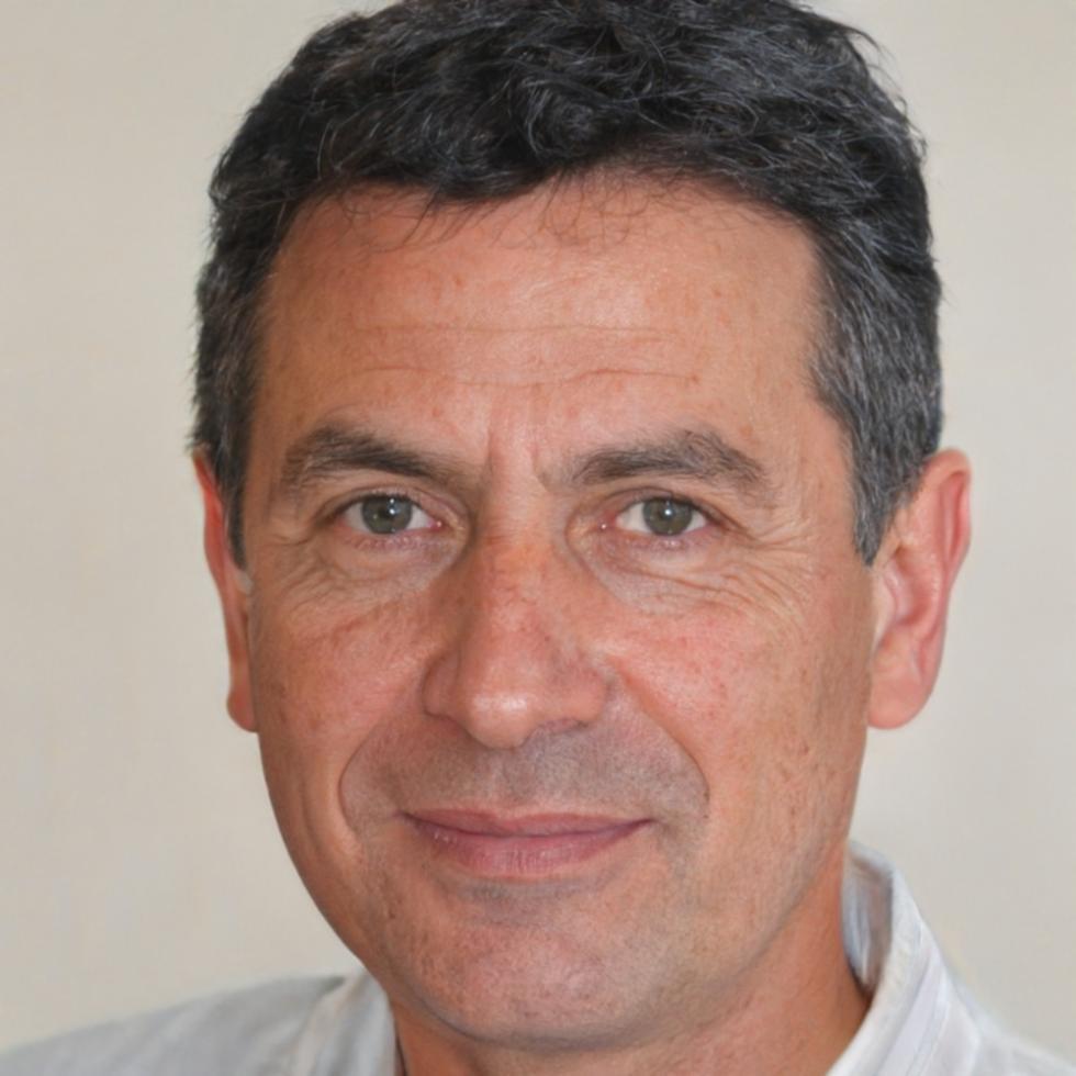 Portrait de Thomas Rousseau, coach en autonomie financière